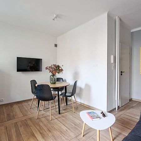 Modern And Cozy - City Center - Dobra 27 وارسو المظهر الخارجي الصورة